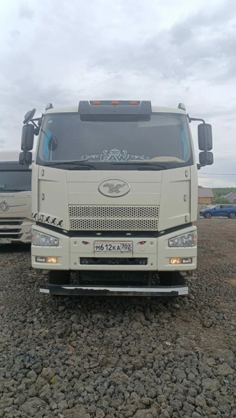 FAW J6 6x4 Зерновоз 558983-41 — Б/У, 2022 г.