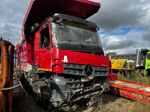 MERCEDES-BENZ Arocs 8x4 Самосвал — Б/У, 2020 г.