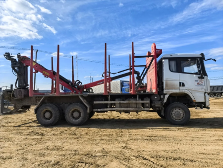 Shacman (Shaanxi) SX 6x6 Сортиментовоз с КМУ 3258А3 — Б/У, 2024 г.