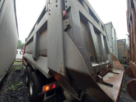 Shacman (Shaanxi) SX 8x4 Самосвал SX331863366 — Б/У, 2023 г.