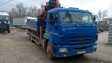 КАМАЗ 65117 6x4 Бортовой с КМУ — Б/У, 2023 г.