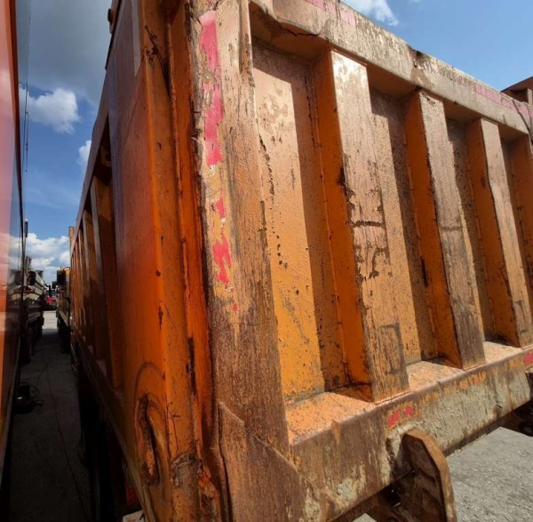 Shacman (Shaanxi) SX* 6x4 Самосвал — Б/У, 2021 г.