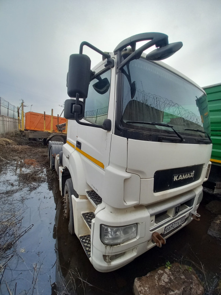 КамАЗ 65206 6x4 Седельный тягач 65206-T5 — Б/У, 2017 г.
