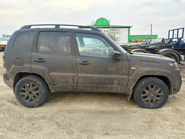 LADA Niva Travel Luxe 1.7 80hp 5MT — Б/У, 2023 г.