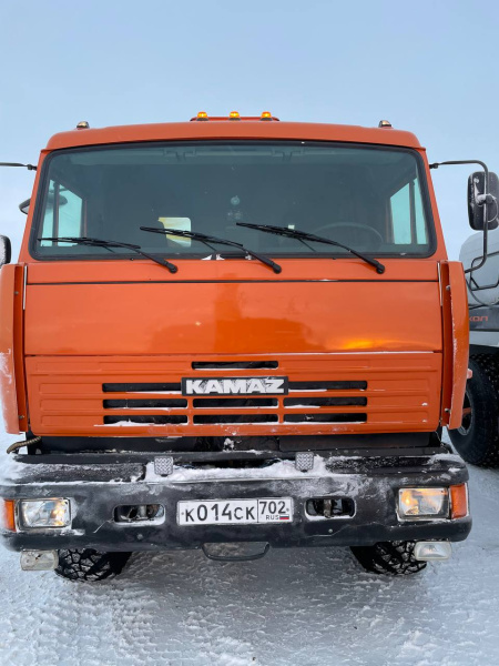 КамАЗ 44108 6x6 Седельный тягач 44108-10 — Б/У, 2023 г.