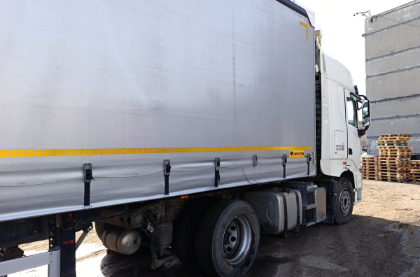 DONGFENG DFH4180 — Б/У, 2024 г.
