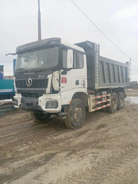 Shacman SX32586V385 — Б/У, 2023 г. (Новый Уренгой, 151890 км)