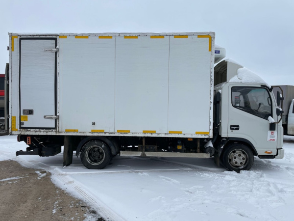 Меткомплекс JAK372 на шасси JAC N56 4x2 Изотермический/рефрижератор — Б/У, 2021 г.