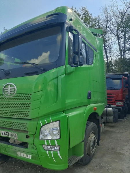 FAW JH6 6x4 Седельный тягач CA4250P25K15T1NE5A80 — Б/У, 2023 г.