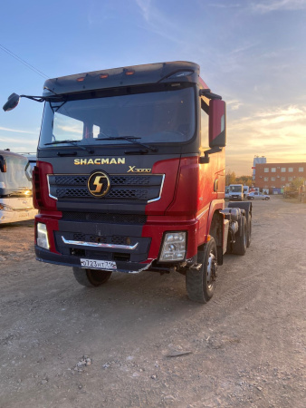 Shacman (Shaanxi) SX 6x6 Седельный тягач SX42586W385C — Б/У, 2022 г.