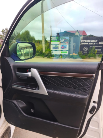 Toyota LAND CRUISER 200 Executive 4.5d АКП — Б/У, 2017 г.