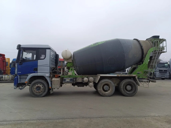 Shacman (Shaanxi) SX 6x4 Автобетоносмеситель SX5258GJB6R384 — Б/У, 2023 г.