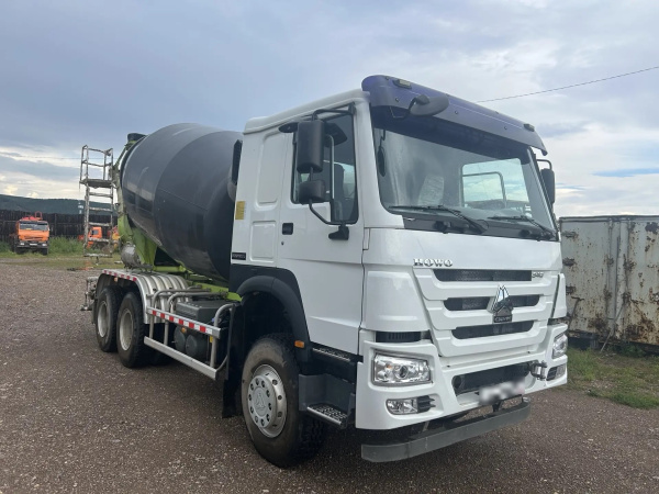 HOWO ZZ5327GJBS3847E 6x4 Автобетоносмеситель — Б/У, 2022 г.