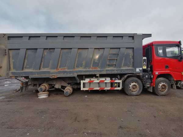 Shacman (Shaanxi) SX 8x4 Самосвал SX33186W366C — Б/У, 2023 г.