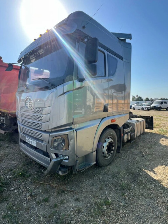 FAW JH6 4x2 Седельный тягач CA4180P25K15E5A80 — Б/У, 2023 г.