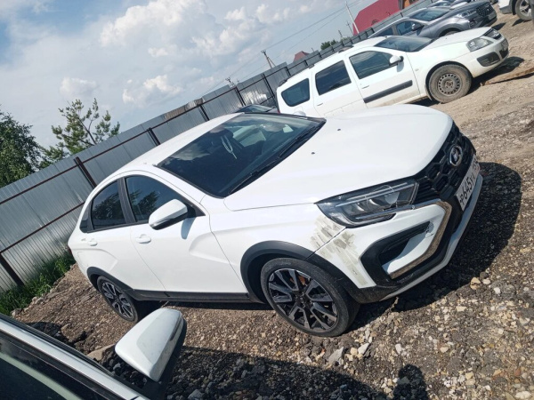 LADA VESTA Cross Life 1.6 106hp 5MT — Б/У, 2023 г.