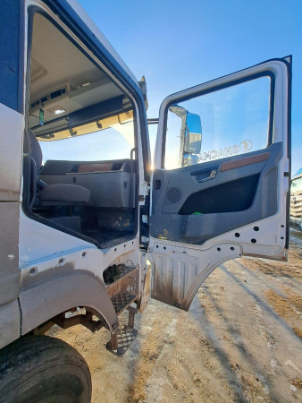 Shacman (Shaanxi) SX 8x4 Самосвал SX33186V366 — Б/У, 2023 г.