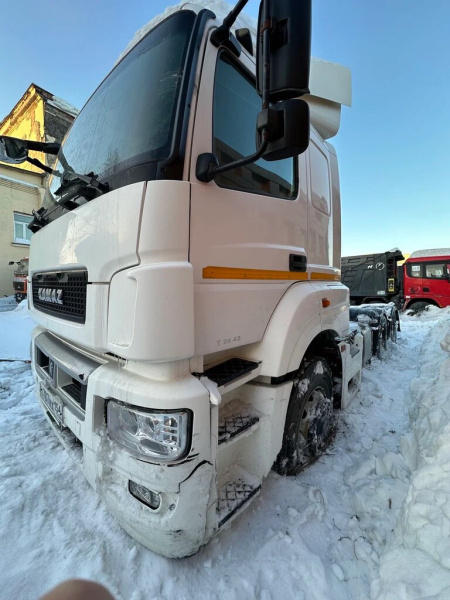 КамАЗ 65206 6x4 Седельный тягач 65206-T5 — Б/У, 2018 г.