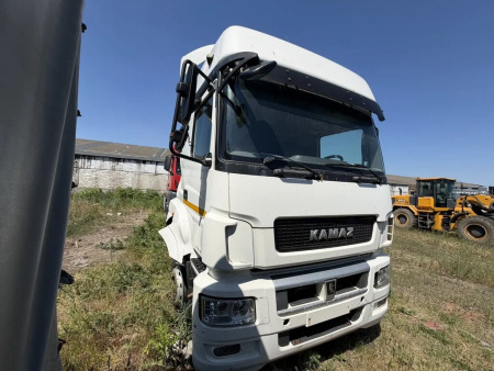 КамАЗ 5490 4x2 Седельный тягач 5490-022-87 — Б/У, 2016 г.