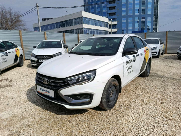 Lada Vesta седан — Б/У, 2023 г. (Волгоград, 148621 км)