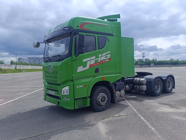 FAW JH6 6x4 Седельный тягач CA4250P25K15T1NE5A80 — Б/У, 2023 г.