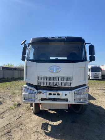 FAW J6 6x6 Седельный тягач CA3250P66K24L1TE5 — Б/У, 2024 г.