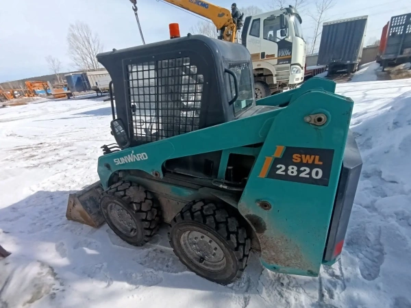 SUNWARD SWL Мини погрузчик SWL2820 — Б/У, 2023 г.