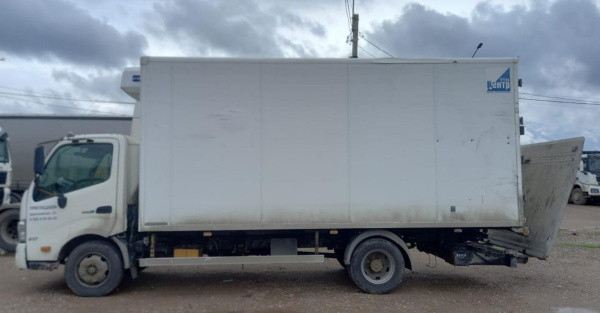 ТТМ-Центр АФ-4771 на шасси HINO 300 4x2 изотермический/рефрижератор АФ-477100-02 — Б/У, 2022 г.