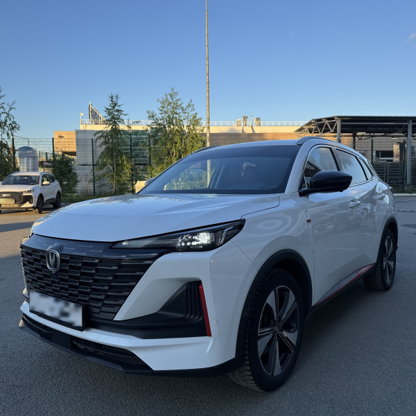 CHANGAN Luxe 1.5T 6MT — Б/У, 2023 г.