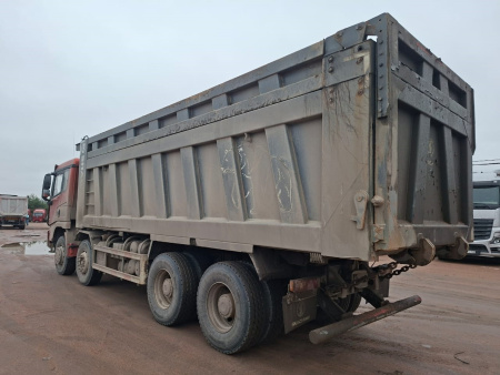 Shacman (Shaanxi) SX 8x4 Самосвал SX331863366 — Б/У, 2024 г.