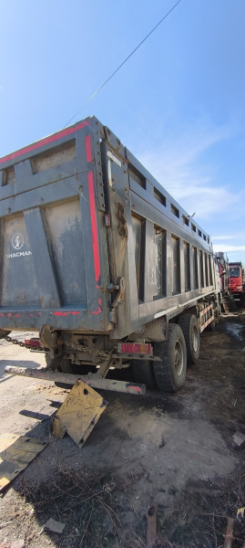 Shacman (Shaanxi) SX 8x4 Самосвал SX331863366 — Б/У, 2023 г.