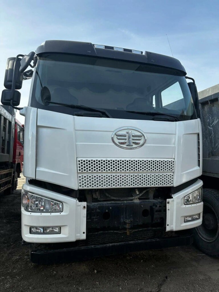 FAW J6 6x6 Самосвал CA3250P66K24L1TE5 — Б/У, 2022 г.