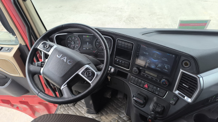 JAC K7 4x2 Седельный тягач — Б/У, 2023 г.