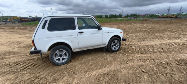 LADA 4X4 Luxe 1.7 5MT — Б/У, 2022 г.