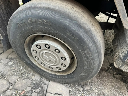 Shacman (Shaanxi) SX 8x4 Самосвал SX331863366 — Б/У, 2022 г.
