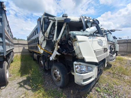 FAW J6 8x4 Самосвал CA3310P66K24T4E5 — Б/У, 2023 г.