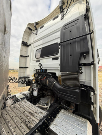 SANY S 4x2 Седельный тягач HQC240DE — Б/У, 2024 г.