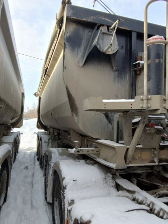 Grunwald 9453 Полуприцеп самосвальный 9453-0000011-60 — Б/У, 2024 г.