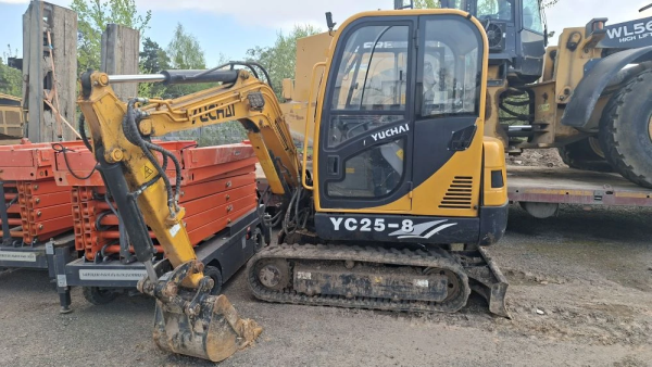 Yuchai YC Мини-экскаватор YC25-8 — Б/У, 2023 г.