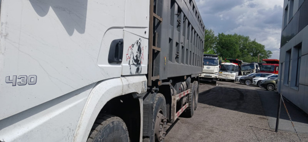 Shacman (Shaanxi) SX 8x4 Самосвал SX33186V366 — Б/У, 2022 г.