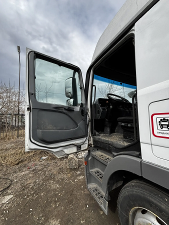 Mercedes-Benz ACTROS 4x2 Седельный тягач 1841 LS — Б/У, 2017 г.