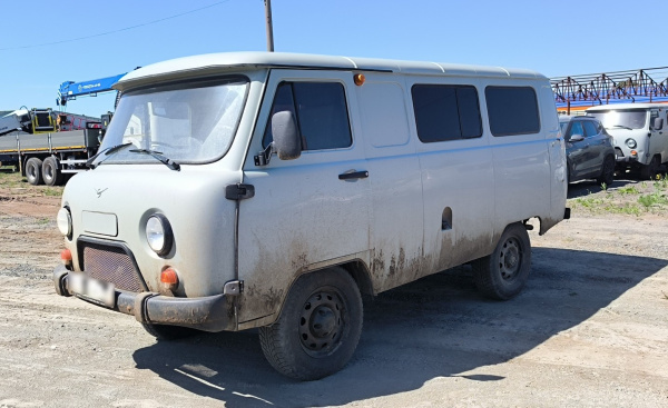 UAZ 7 мест без ABS 2.7 5MT — Б/У, 2024 г.