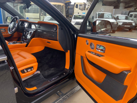 Rolls-Royce Cullinan Cullinan Black Badge — Б/У, 2022 г.