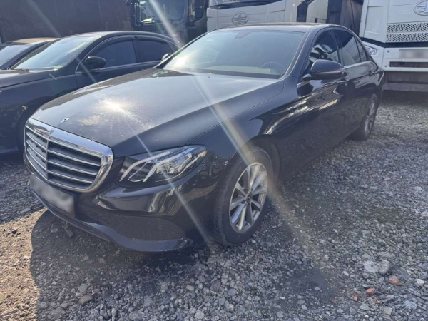 MERCEDES-BENZ 200 4MATIC Premium — Б/У, 2019 г.