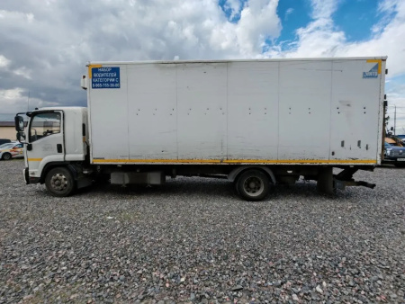 ТТМ-Центр АФ-4749 на шасси Isuzu Forward 12.0 Изотермический/рефрижератор c гидробортом АФ-4749D0 — Б/У, 2017 г.
