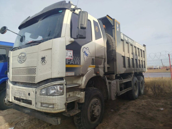 FAW J6 6x6 Самосвал CA3250P66K24L1TE5 — Б/У, 2023 г.