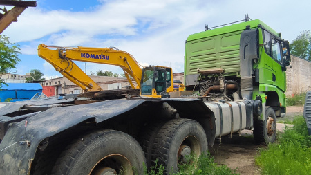 Shacman (Shaanxi) SX 6x6 Седельный тягач SX42586V385 — Б/У, 2023 г.