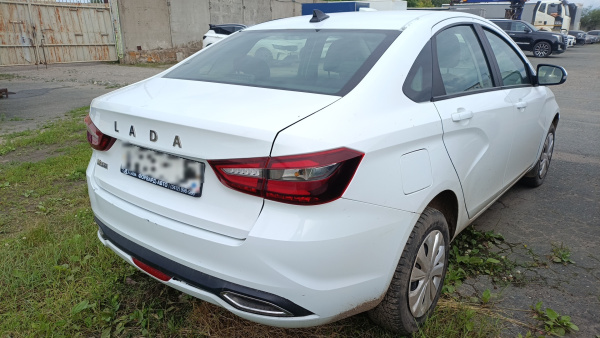 LADA Life 1.6 106hp 5MT — Б/У, 2023 г.