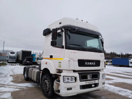 КамАЗ 5490 4x2 Седельный тягач 5490-032-87 NEO — Б/У, 2017 г.