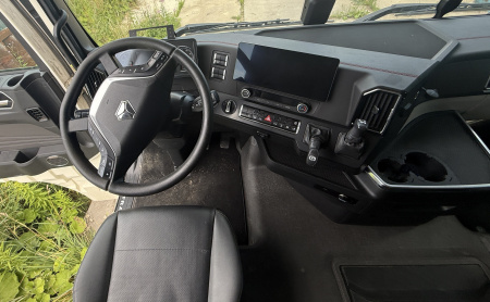 SITRAK ZZ4256V364HE — Б/У, 2024 г.